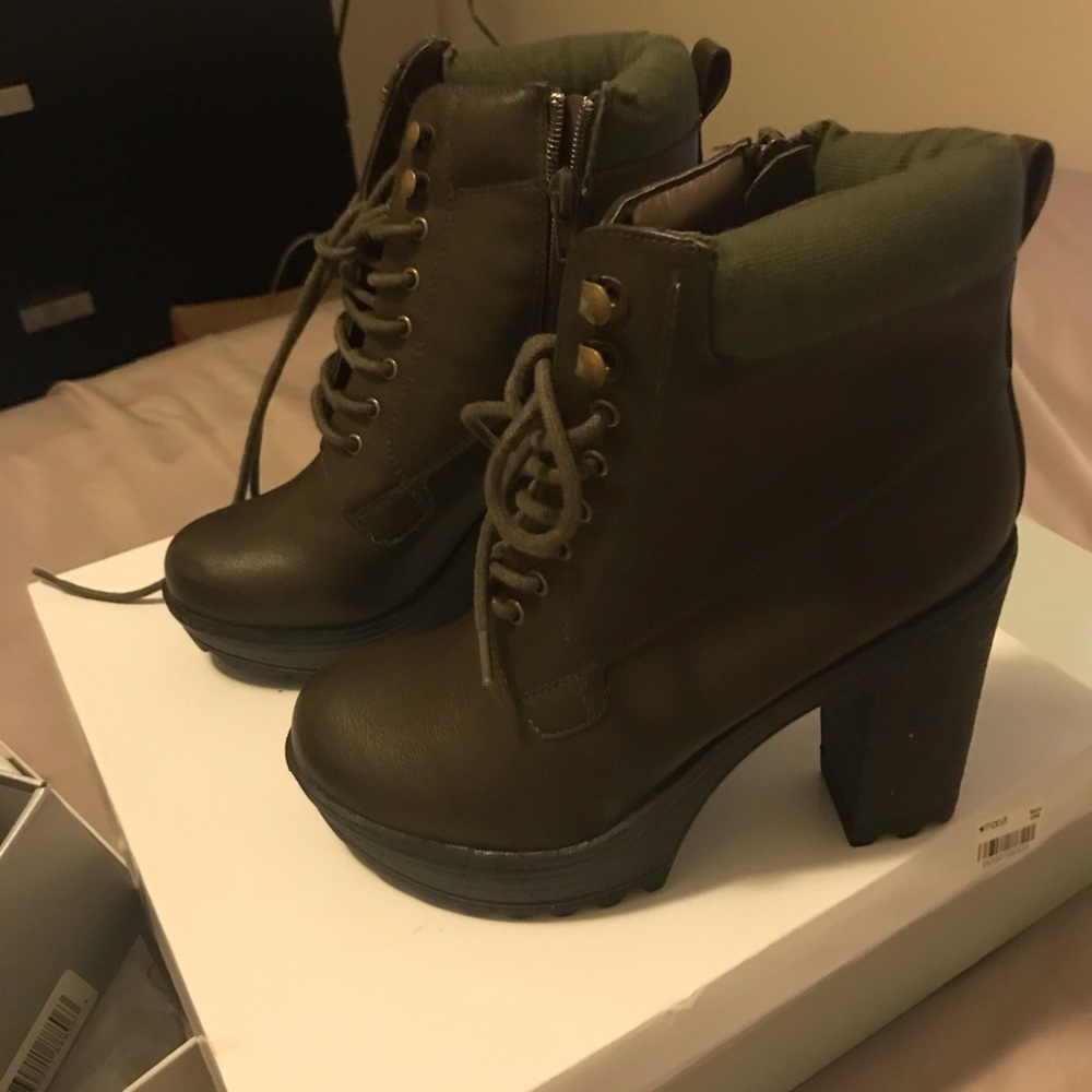 XOXO combat boots. - Picture 2 of 7